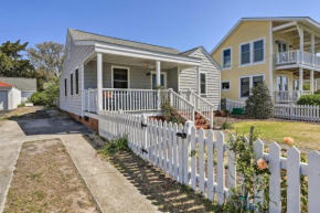 Bright Beaufort Getaway with Waterfront View!